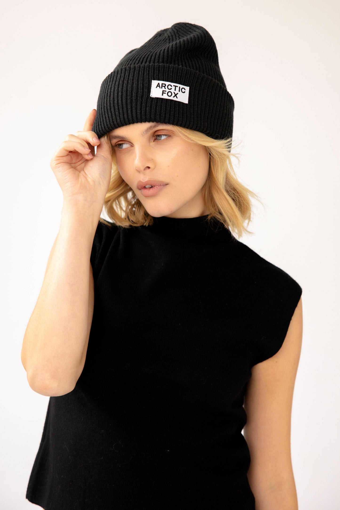 ARCTIC FOX & CO. - Recycled Bottle Beanie - Black Onyx - AW24