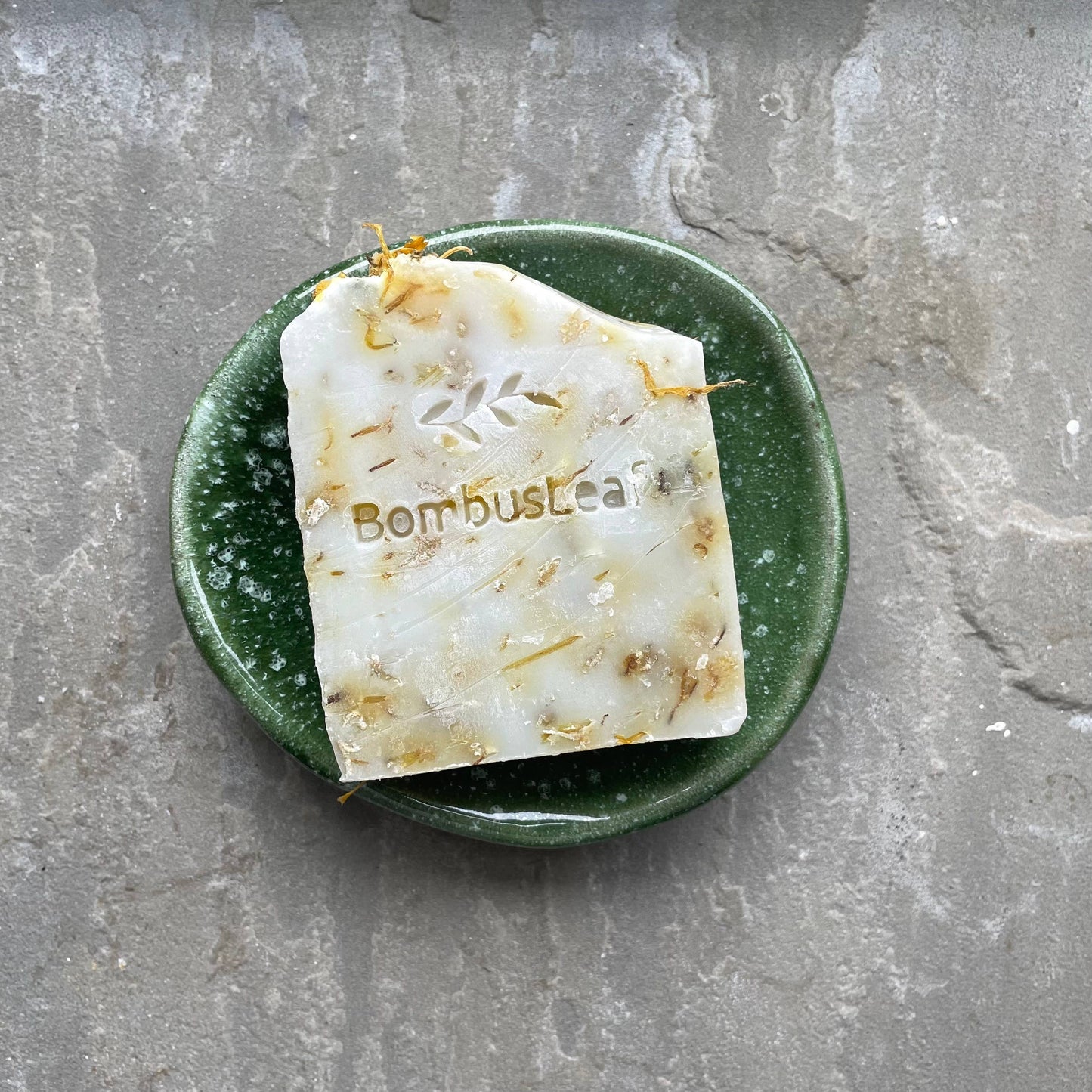 BombusLeaf - Organic Oat, Chamomile & Calendula Hand & Body Scrub