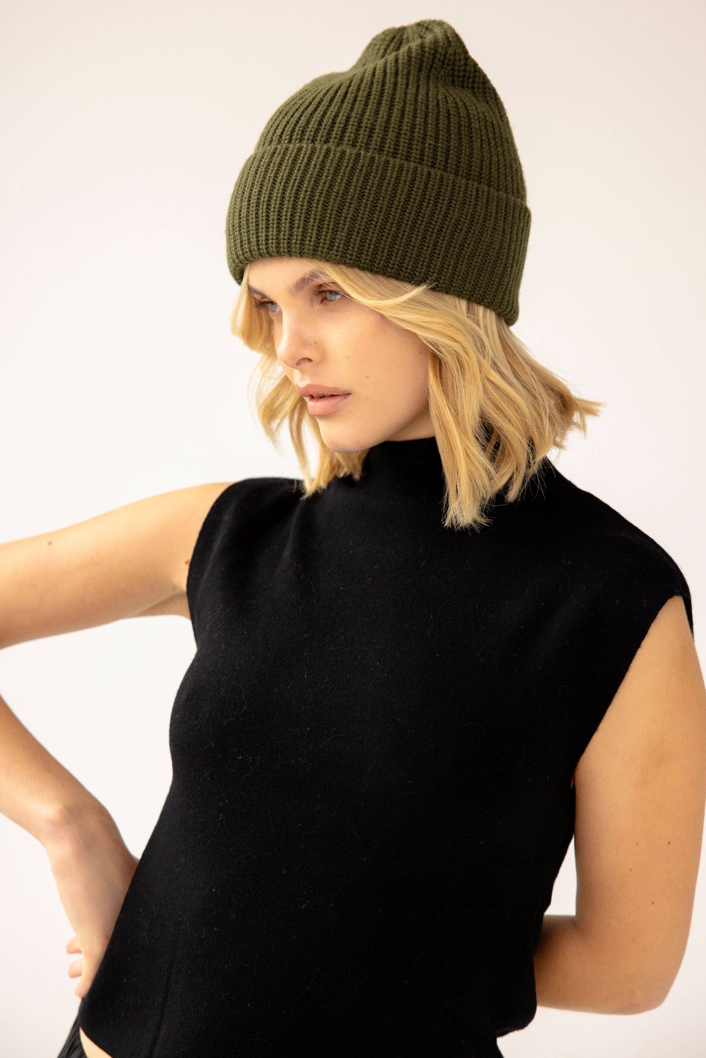 ARCTIC FOX & CO. - Merino Wool Beanie - Khaki Evergreen - AW24