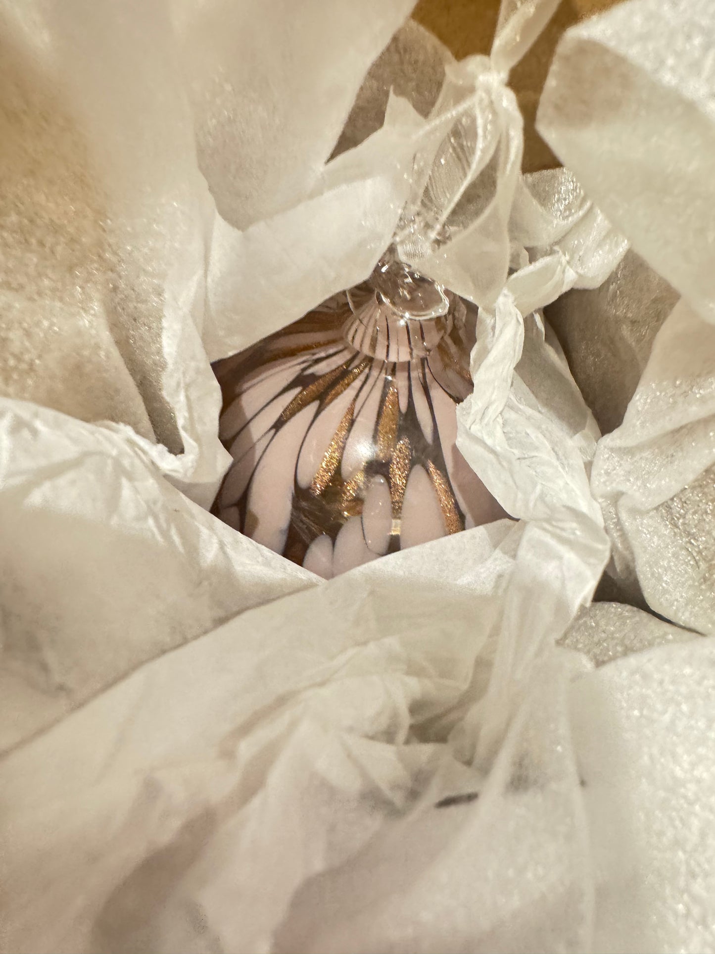 A Hand Blown Glass Bauble (with ribbon) Red & White ,Pink & White or Leopard