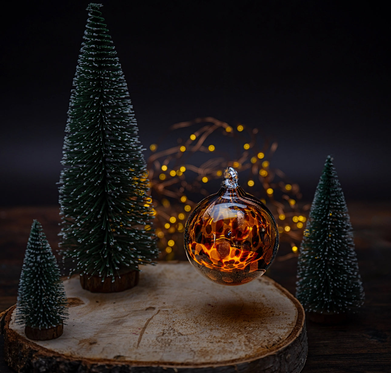 A Hand Blown Glass Bauble (with ribbon) Red & White ,Pink & White or Leopard